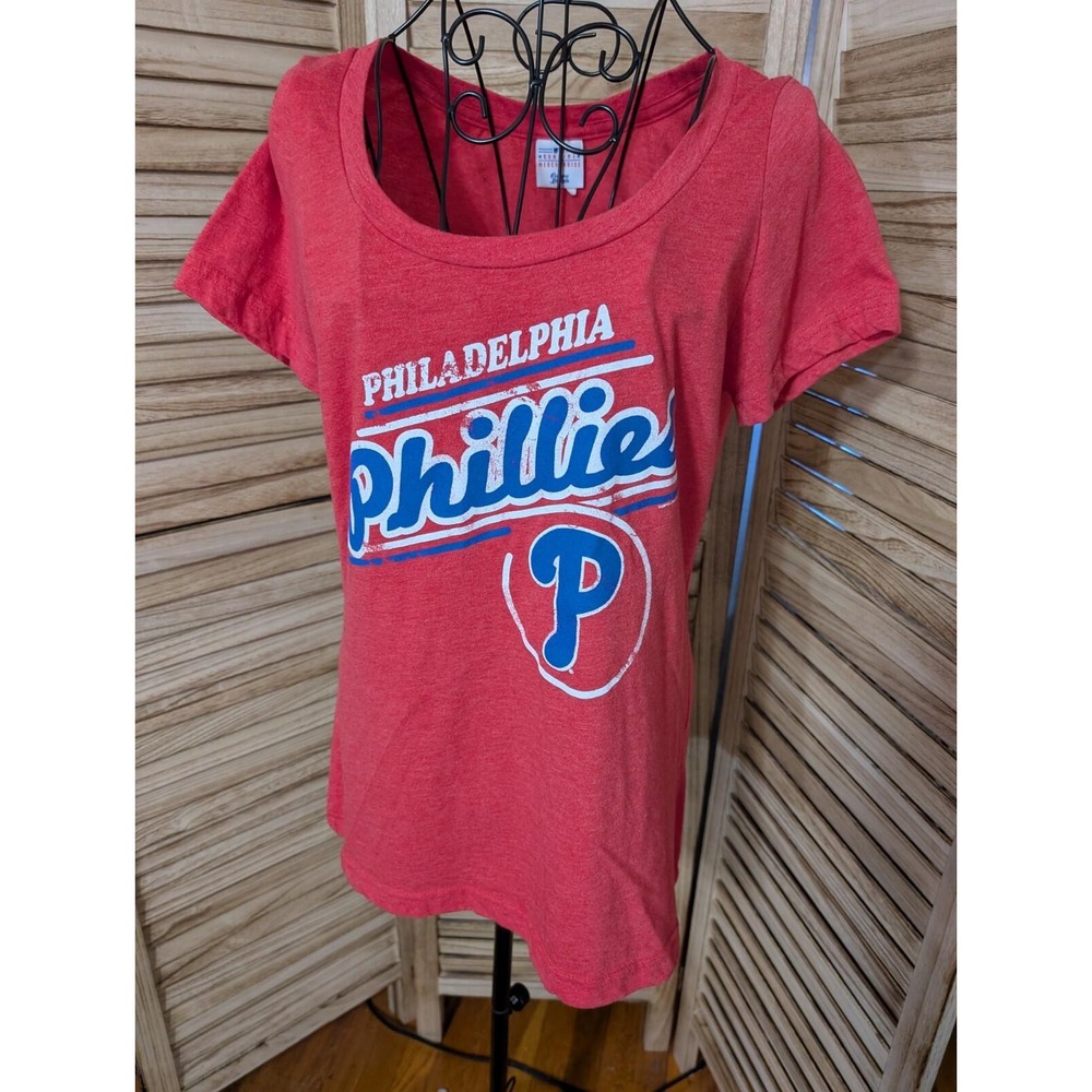 Philadelphia Phillies MLB Women's Red Tee Shirt Large Campus Lifestyle